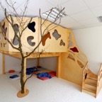 tischlerei_hamburg_holzwerkstatt-kaesebier_baumhaus_baumhoehle_spielpodest_krippenpodest_schlafpodest-28