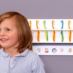 10er-zahnbuerstenleiste_zahnbuerstenhalter_zahnhygiene_kindergarten_kita_krippe_zahngesundheit_zaehne_putzen_kita_shop_zahnpflege_zahnbürstenleisten_kaesebier_tischlerei_holzwerkstatt-3688-3