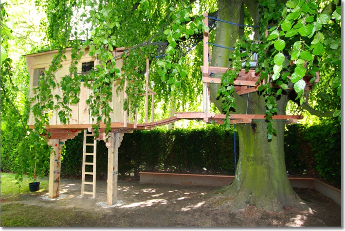 Tischlerei Hamburg Holzwerkstatt Kaesebier - Baumhaus, Baumh&ouml;hle, Baupodest, Spielpodest, Krippenpodest, Schlafpodest