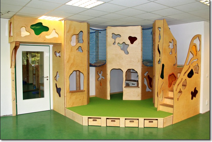 Tischlerei Hamburg Holzwerkstatt Kaesebier - Baumhaus, Baumh&ouml;hle, Baupodest, Spielpodest, Krippenpodest, Schlafpodest