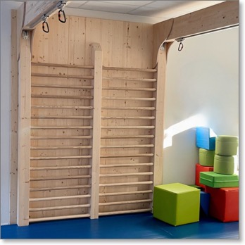 tischlerei_hamburg_holzwerkstatt_kaesebier_spielpodest_bewegungsbaustelle_bewegungsparcour_bewegungskita_kitapodest_bewegungsraum_23a71-2.jpg