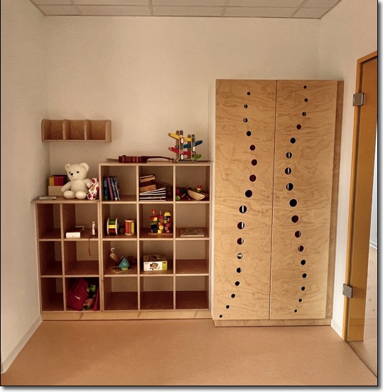 tischlerei_hamburg_holzwerkstatt_kaesebier_kinderhaus__spielhaus_spielpodest_spielebene_krippenpodest_kita_kindergarten_41