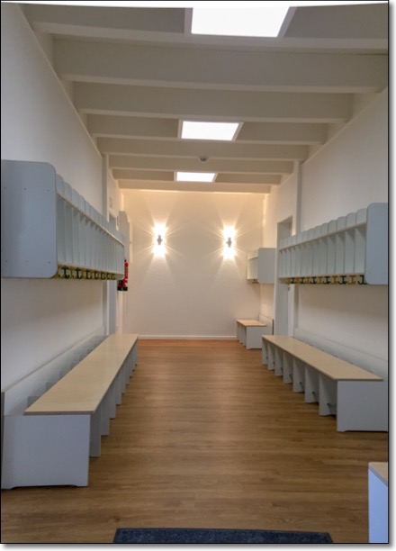 kindergarderobe_garderobe_kitagarderobe_kindergartengarderobe_kita_kindergarten_krippe_tischlerei_hamburg_holzwerkstatt_kaesebier_767.jpg