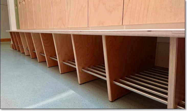 tischlerei_hamburg_holzwerkstatt_kaesebier_kindergarderobe_garderobe_kitagarderobe_kindergartengarderobe_kita_kindergarten_krippe_818568000771