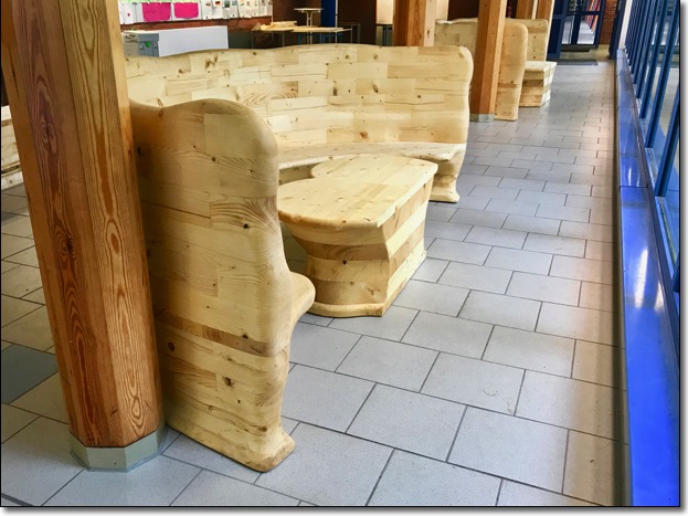 tischlerei_hamburg_holzwerkstatt_kaesebier_leseecke_lesebereich_kuschelraum_kuschelecke_kuschelbereich_ruhezone_ruhebereich_ruheraum_kita_kinderkrippe_kindergarten_rueckzug_IMG_2386